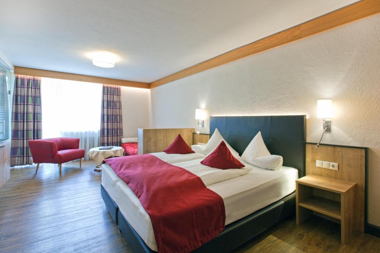 Hotel Truyenhof Ried im Oberinntal Buitenkant foto