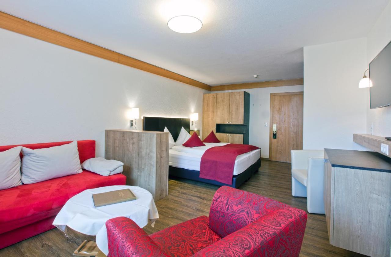 Hotel Truyenhof Ried im Oberinntal Buitenkant foto