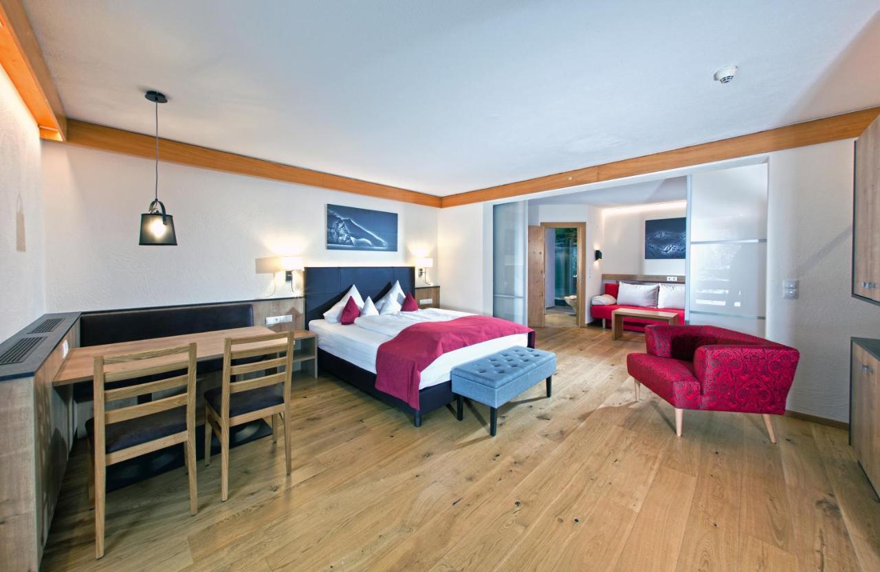 Hotel Truyenhof Ried im Oberinntal Buitenkant foto