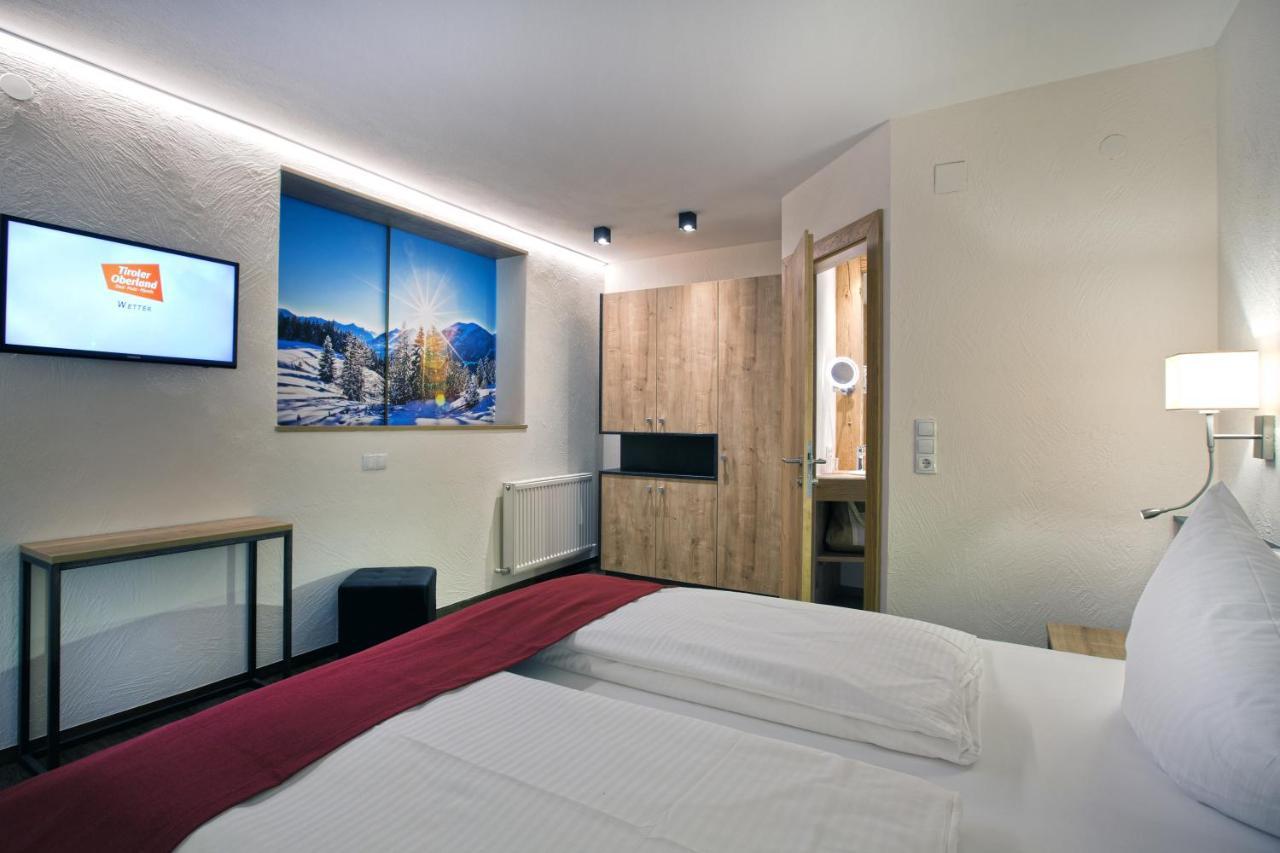 Hotel Truyenhof Ried im Oberinntal Buitenkant foto